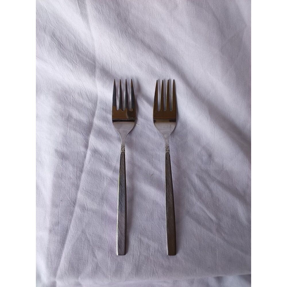 Vintage Retired Melissa Set of 2 Salad Forks Oneida